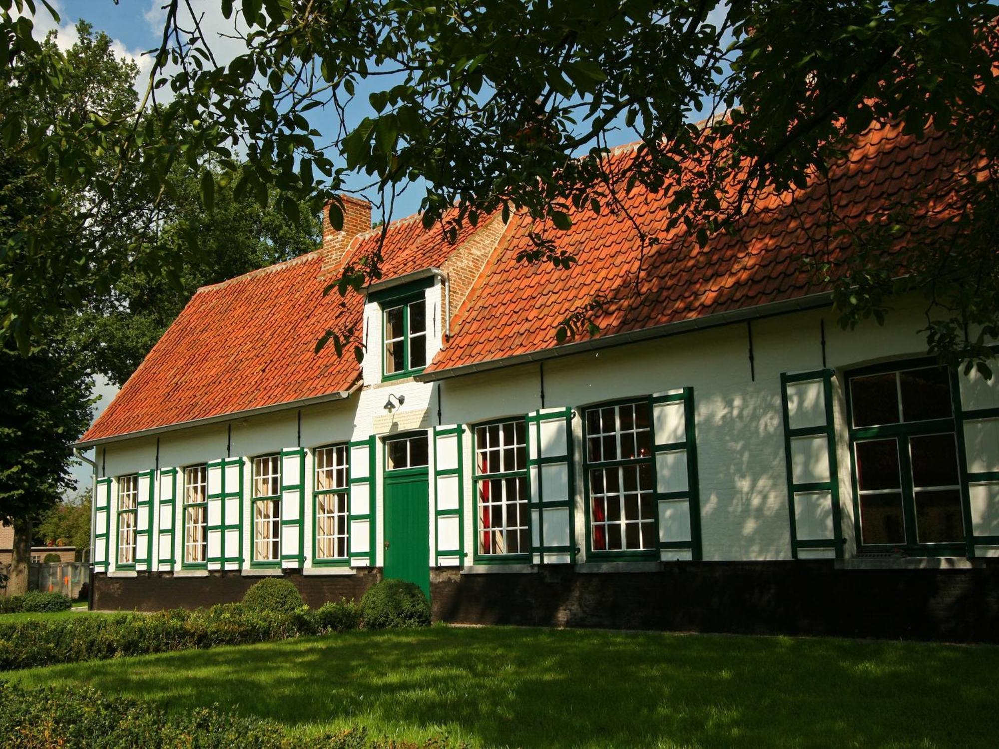Beautiful Farmhouse In Beernem With Big Garden Exterior foto